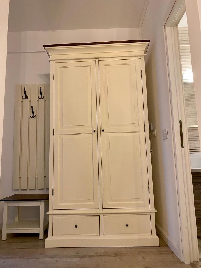 Pensiunea Charlotte Boutique Бакэу Экстерьер фото